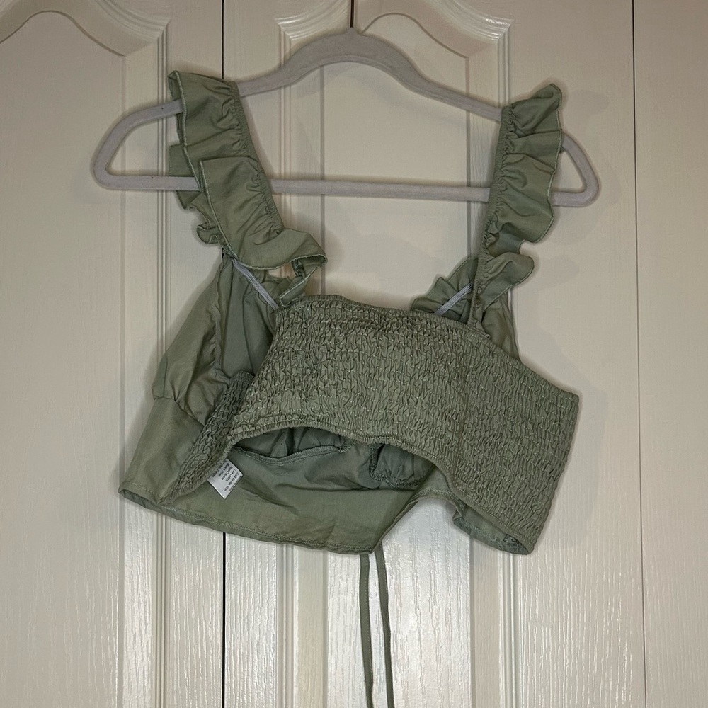 NWOT Plus Size Women’s Ruffle Cropped Top | Size 3X - Picture 2 of 3